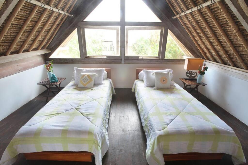 Villa Lumba Lumba - Oceanfront&Spectacular View! Lembongan Exterior foto